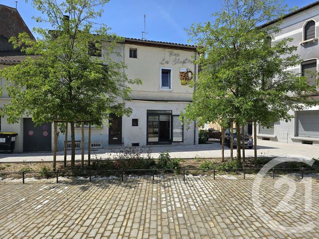 Immeuble à vendre CAZERES