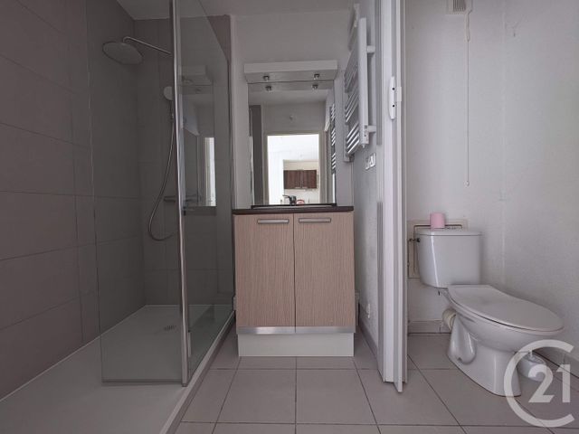Appartement T2 à louer - 2 pièces - 42.0 m2 - CARBONNE - 31 - MIDI-PYRENEES - Century 21 Hnc.Immo
