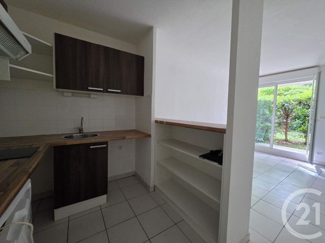 Appartement T2 à louer - 2 pièces - 42.0 m2 - CARBONNE - 31 - MIDI-PYRENEES - Century 21 Hnc.Immo