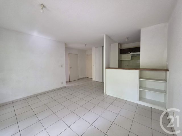 Appartement T2 à louer - 2 pièces - 42.0 m2 - CARBONNE - 31 - MIDI-PYRENEES - Century 21 Hnc.Immo